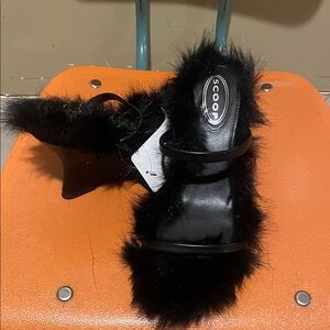 Scoop Walmart Women's Black Furry Sandals SZ 8.brand NWTS